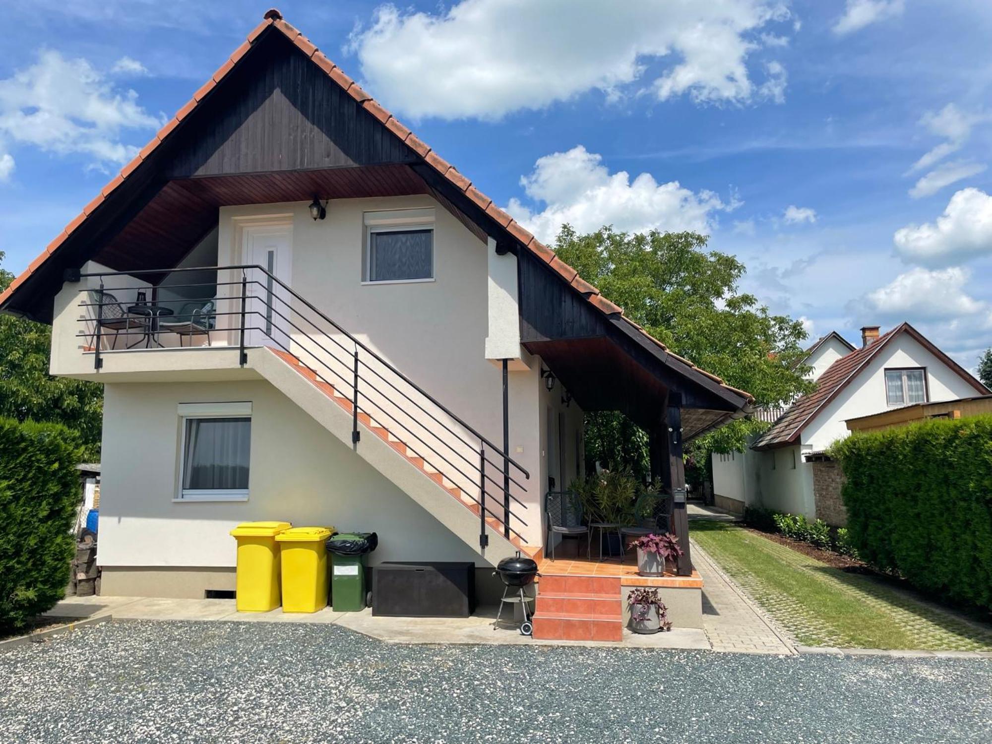 Margaret Apartment Balatonkeresztúr Exterior foto